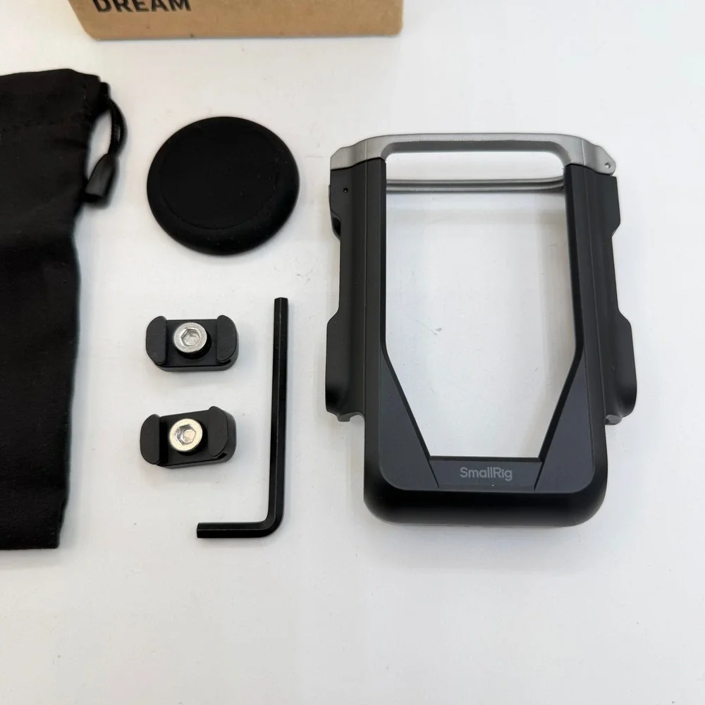 SmallRig Cage Kit 4235 Canon PowerShot V10 Black Vlogging Rig W/ Box Used Good